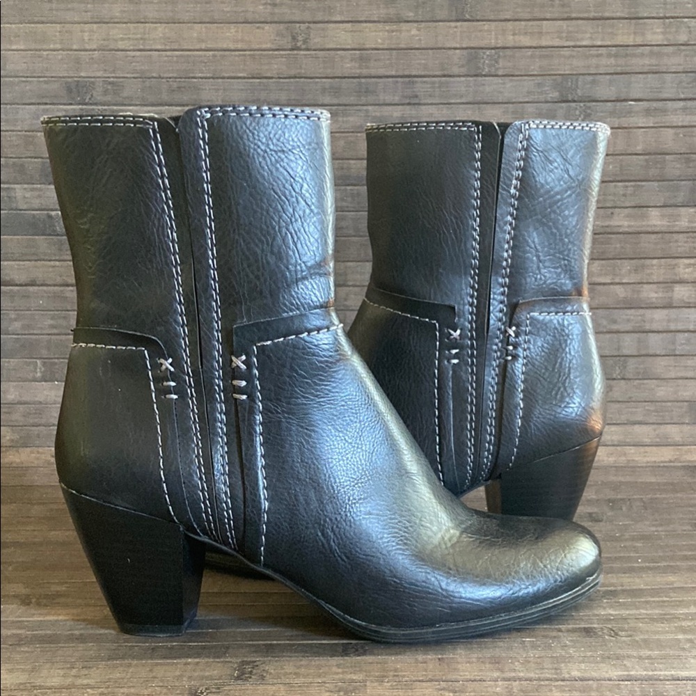 Natural Soul by NaturLizer Heeled Black Boot Size 8 EUC